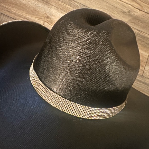 Flawed - black Rhinestone cowboy hat - Picture 3 of 7